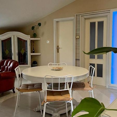 Appartamento Il Villino Melfi Esterno foto